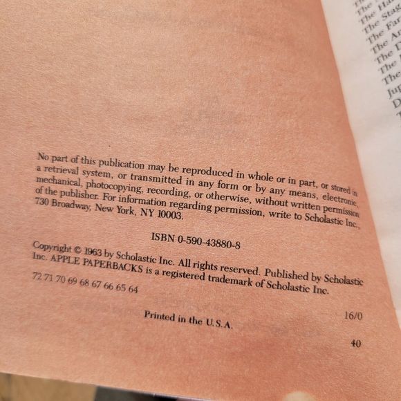 Little Apple Vintage Scholastic Books Bundle of 3 - Picture 16 of 16